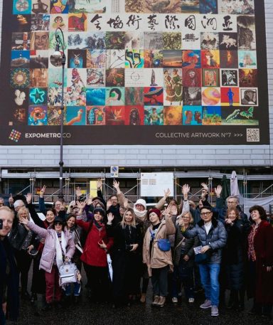 Expo-Metro-Artists Group of people in Front of an Art-Billbord